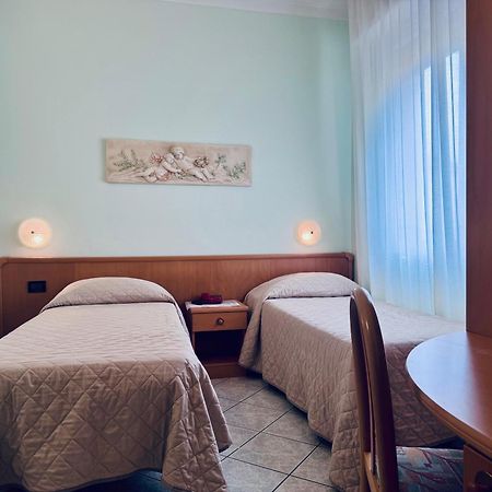 Hotel San Giorgio Albisola Superiore Zewnętrze zdjęcie