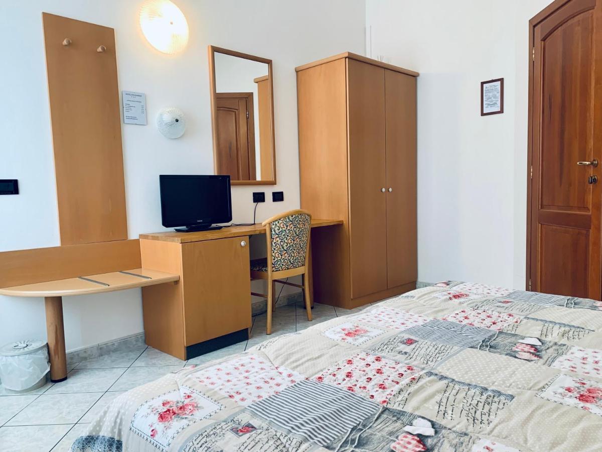 Hotel San Giorgio Albisola Superiore Zewnętrze zdjęcie