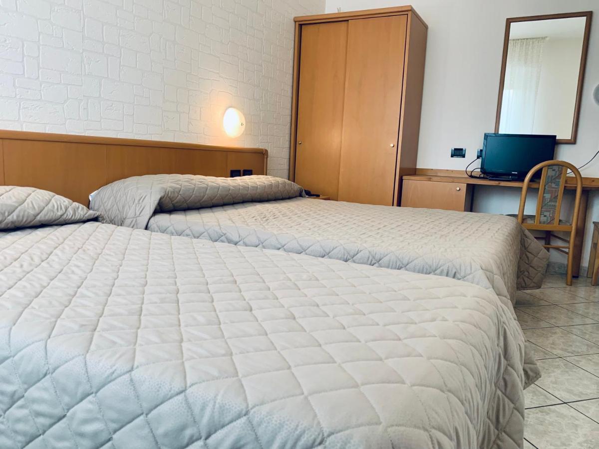 Hotel San Giorgio Albisola Superiore Zewnętrze zdjęcie