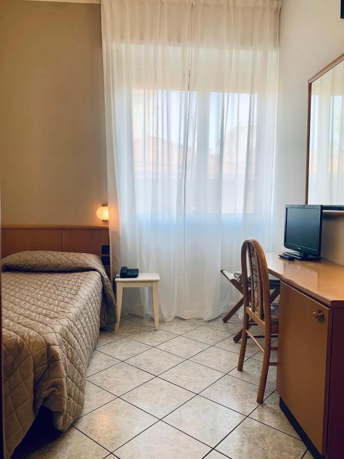 Hotel San Giorgio Albisola Superiore Zewnętrze zdjęcie
