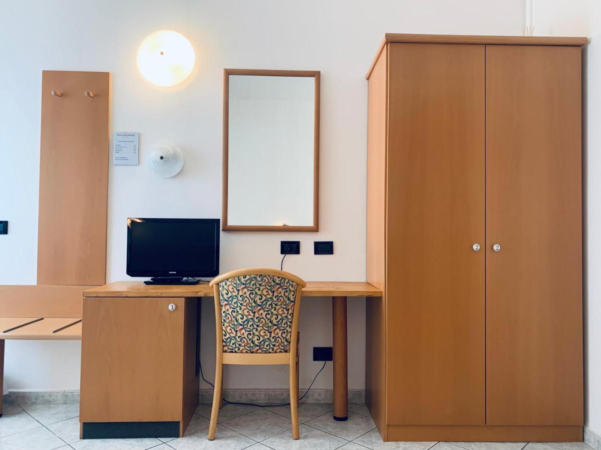 Hotel San Giorgio Albisola Superiore Zewnętrze zdjęcie