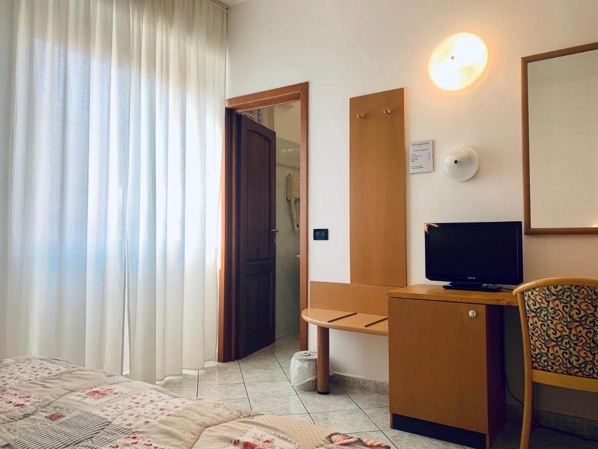 Hotel San Giorgio Albisola Superiore Zewnętrze zdjęcie