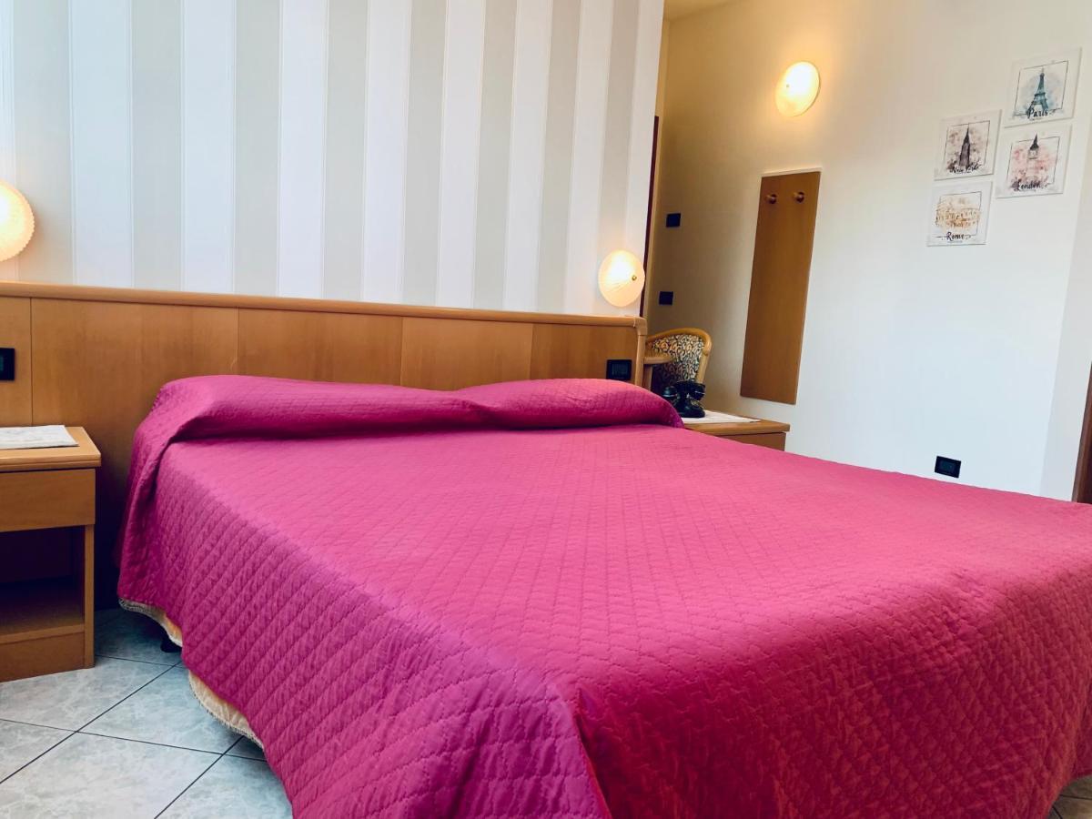 Hotel San Giorgio Albisola Superiore Zewnętrze zdjęcie