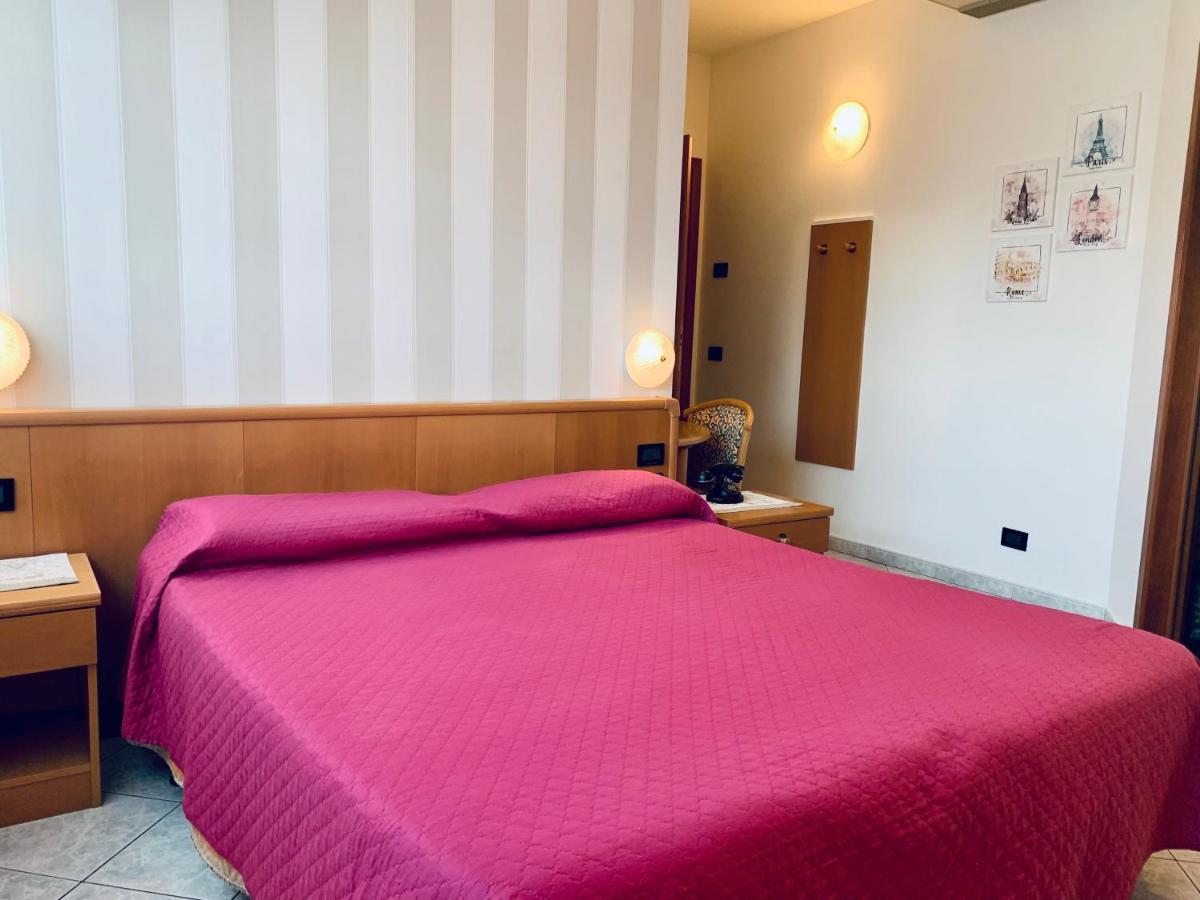 Hotel San Giorgio Albisola Superiore Zewnętrze zdjęcie