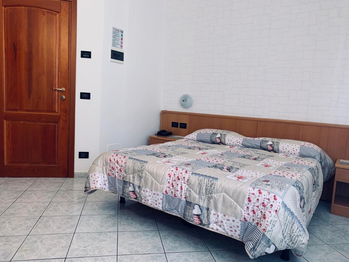Hotel San Giorgio Albisola Superiore Zewnętrze zdjęcie